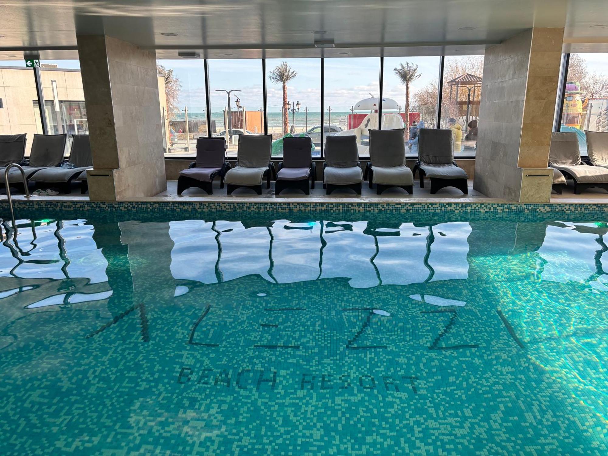 Purple Onyx - Pool & Spa Beach Resort Năvodari Extérieur photo
